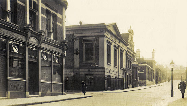 Duke of Wellington, corner of William street and Lower Market Street, Woolwich