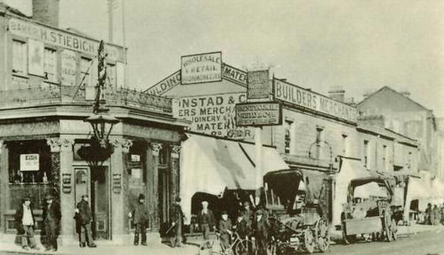 The White Horse, Fore Street, Edmonton - circa 1900