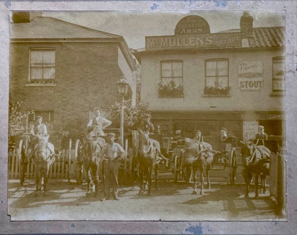 Cricketers, Chase Side, Enfield - date unknown, maybe about 1901