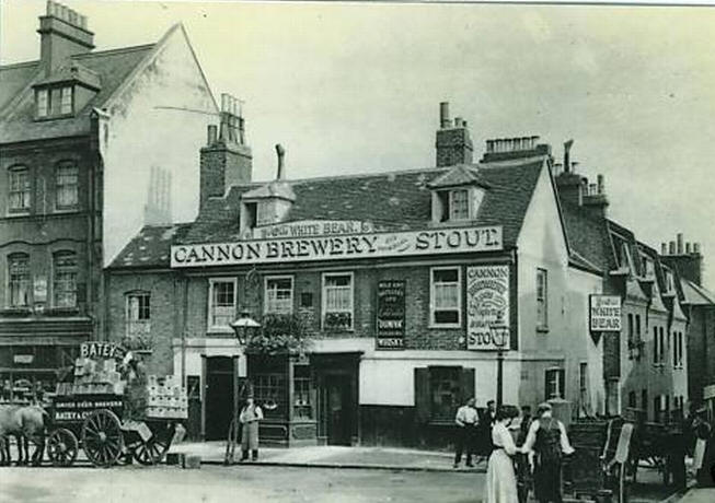 White Bear, Well Road, Hampstead, NW3 - circa 1903