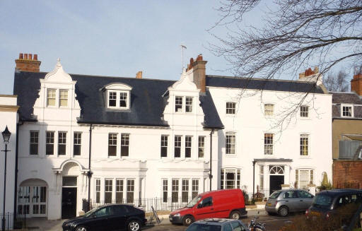 Kings Head Hotel, High Street, Harrow - in January 2010