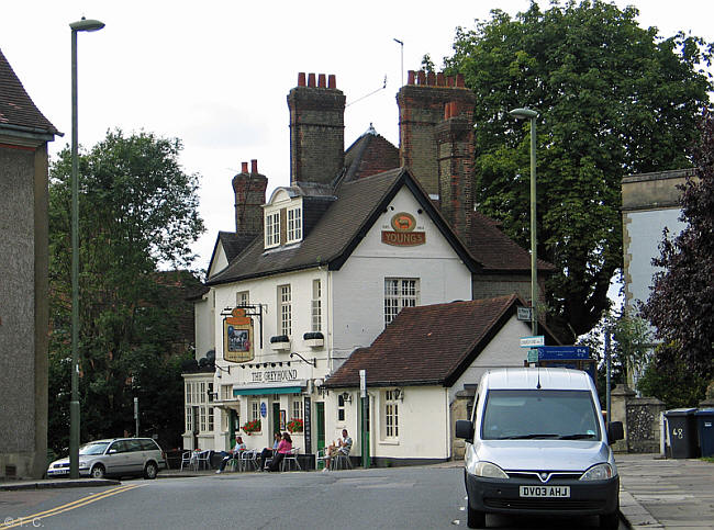 Greyhound, 50-52 Church End NW4 - in July 2014