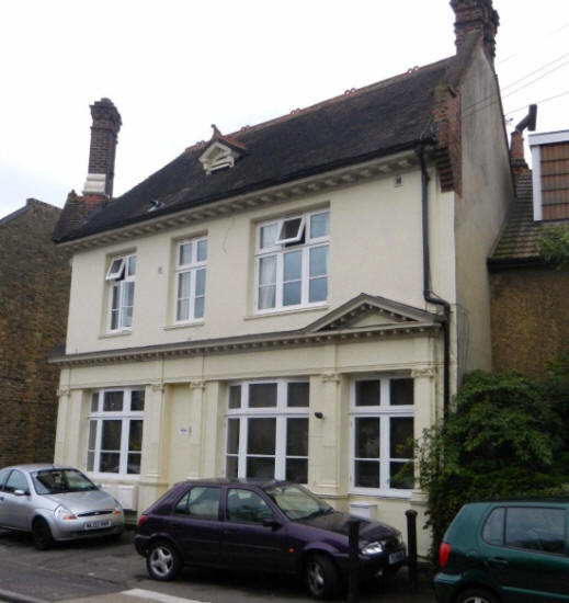 Dukes Head, 93 Colne Road, Twickenham - in June 2011