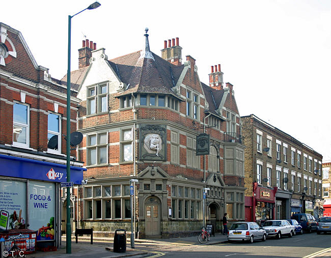 Ye Old Plough, 19 Kilburn Lane, W10 - in April 2010