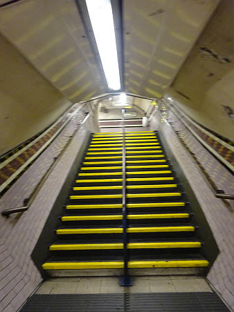 Arsenal station stairs from platform