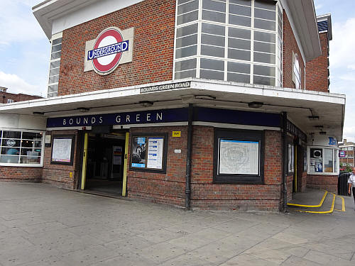 Bounds Green station